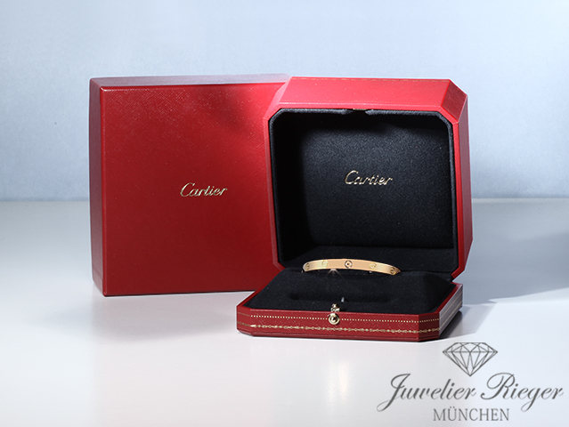 https://juwelen4you.de/ebay/cartier/schmuck/Armreif/love/rg/B6035616/gr17/box-9859.jpg