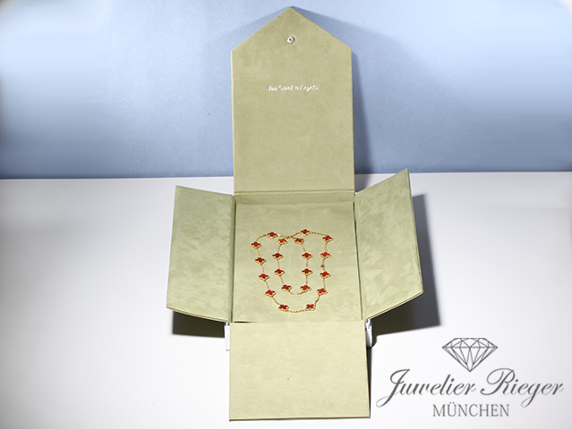 https://juwelen4you.de/ebay/van-cleef/schmuck/collier/vintage-alhambra/gg/karneol/20Motive/box-0316.jpg